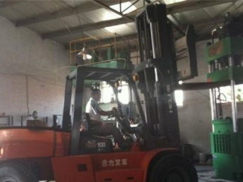 圖 浦東張江 金橋 川沙吊車叉車租賃 設(shè)備搬運工廠搬遷 上海租賃