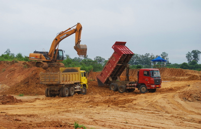 云南工程機械租賃與大件物流一體化服務 操作證、租賃與安裝全攻略